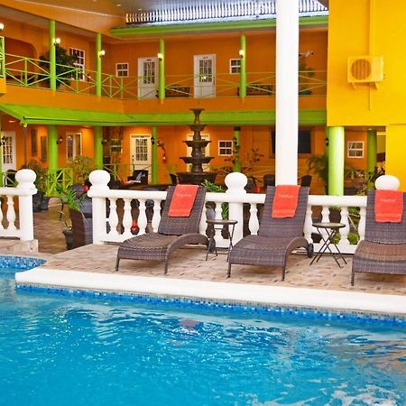 سكاربورو Beverly'S Oasis Suites المظهر الخارجي الصورة
