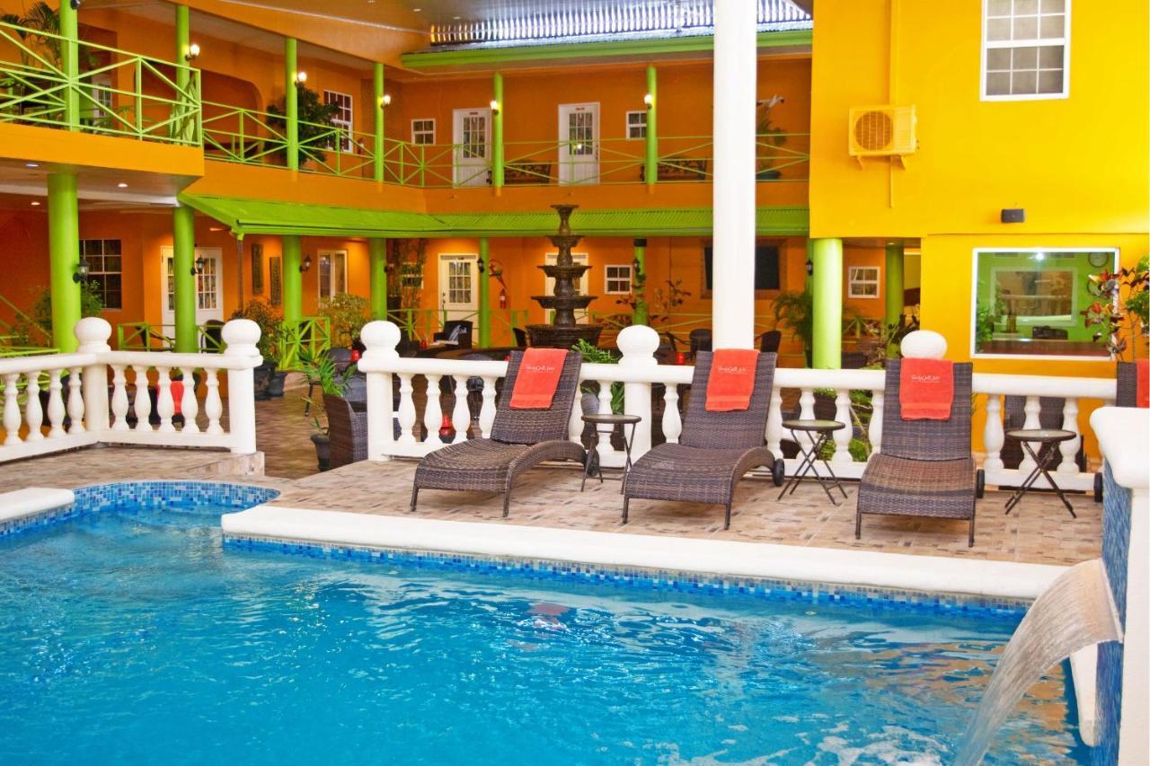 سكاربورو Beverly'S Oasis Suites المظهر الخارجي الصورة